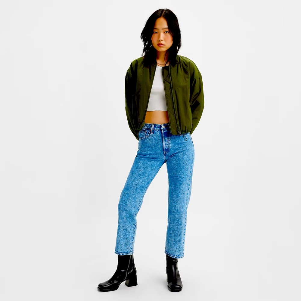 Levis wedgie straight